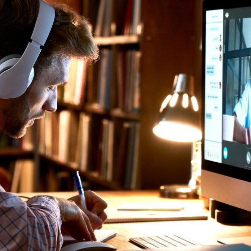 AdobeStock_392700319-1920x1051-q75